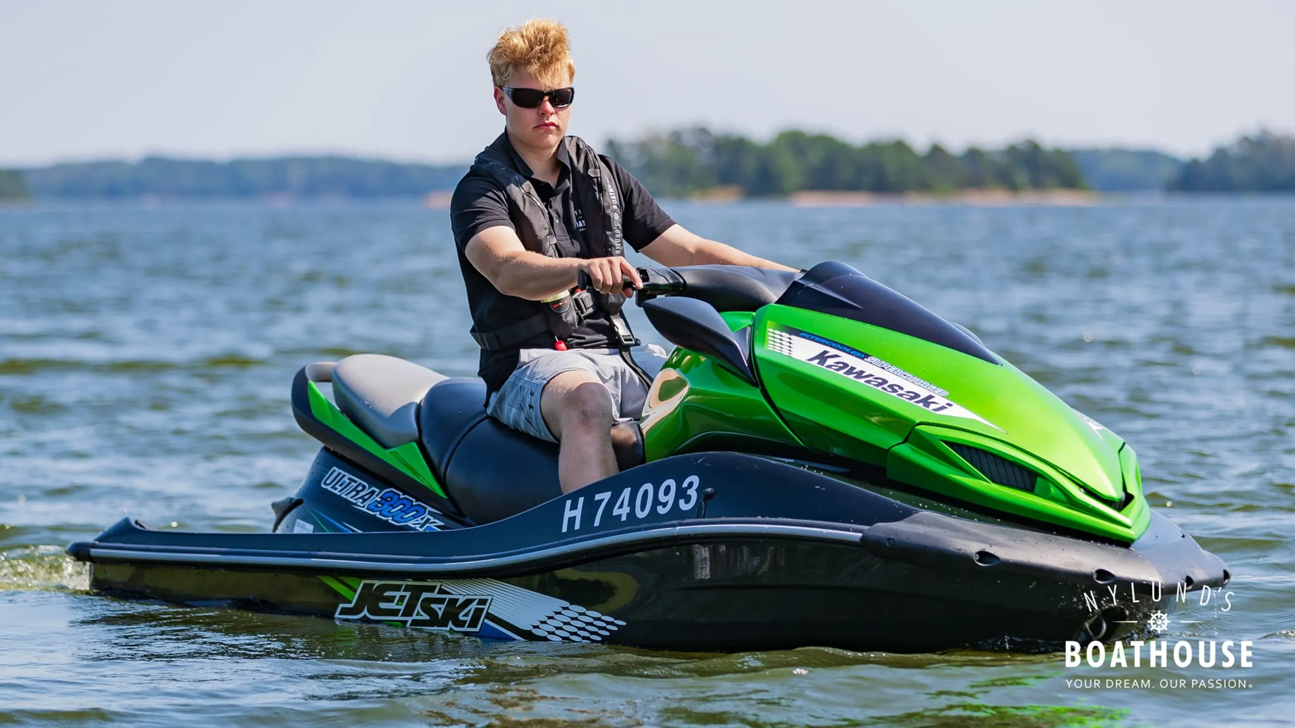 Kawasaki Ultra 300 X - Image 9