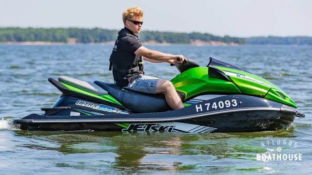 Kawasaki Ultra 300 X