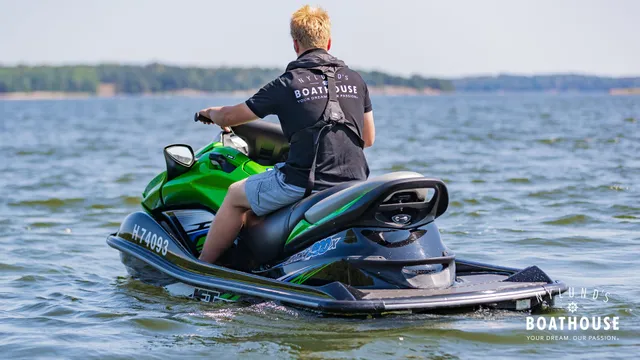 Kawasaki Ultra 300 X
