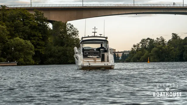 Galeon 325 HT - Kuva 4