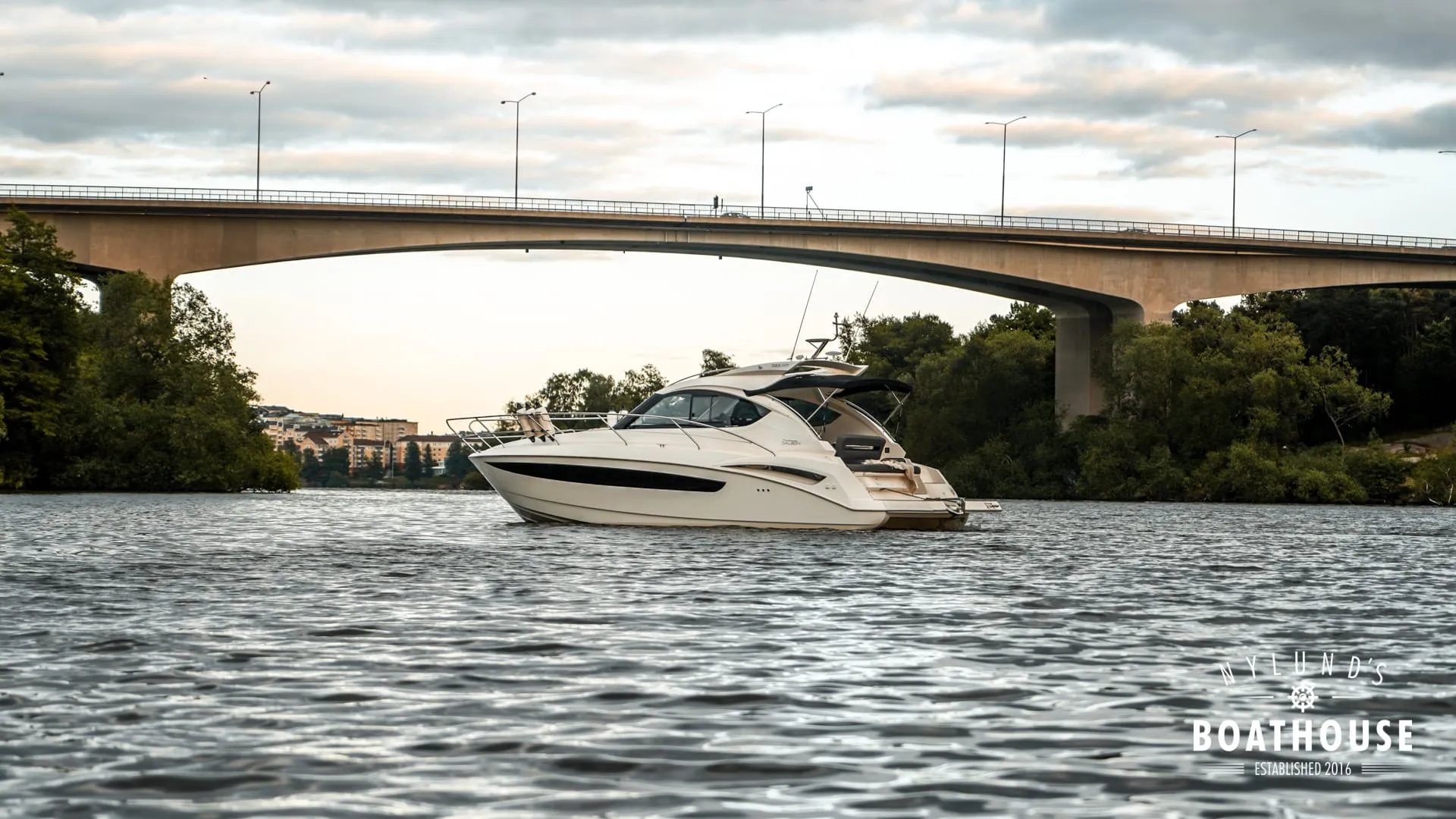 Galeon 325 HT