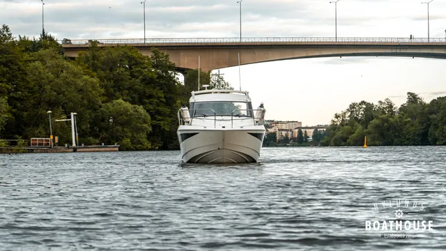 Galeon 325 HT - Kuva 11