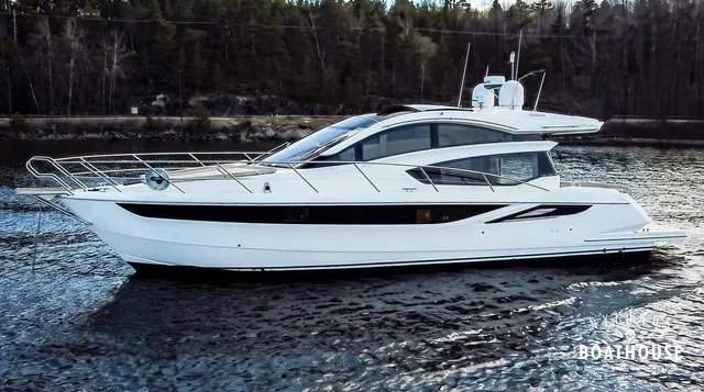 Galeon 430 HTC — Cruising