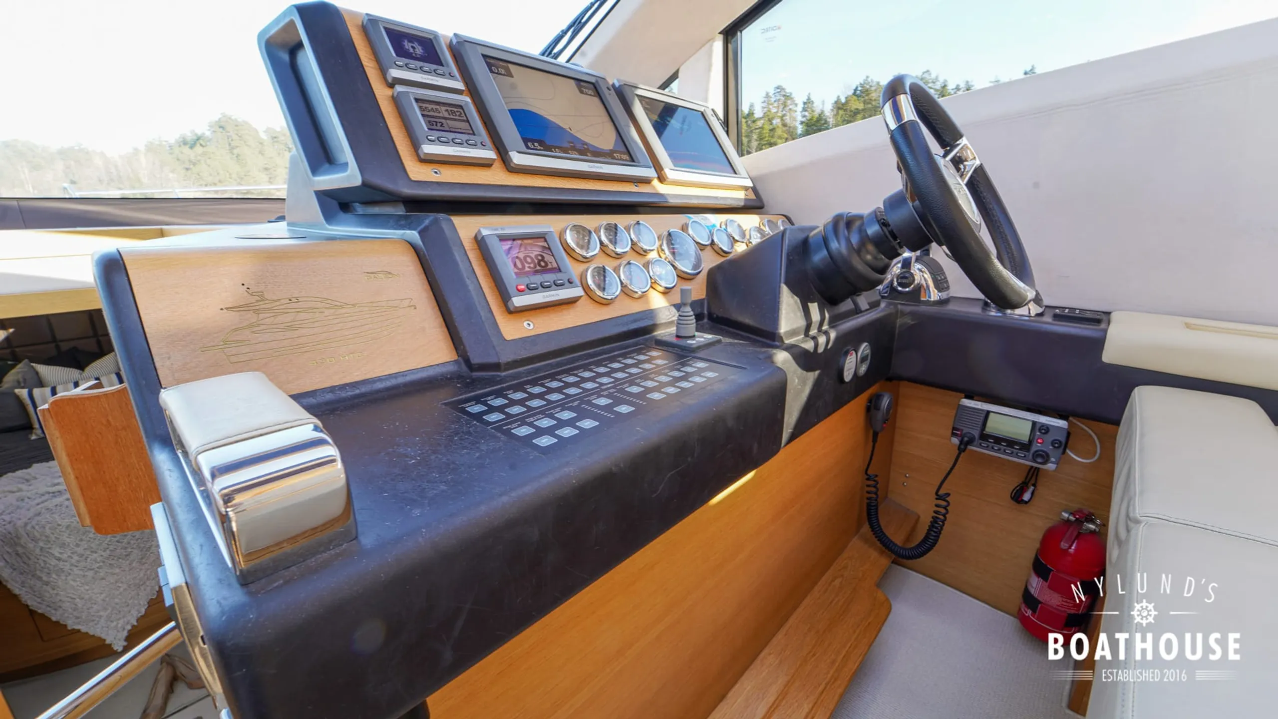 Galeon 430 HTC - Image 56