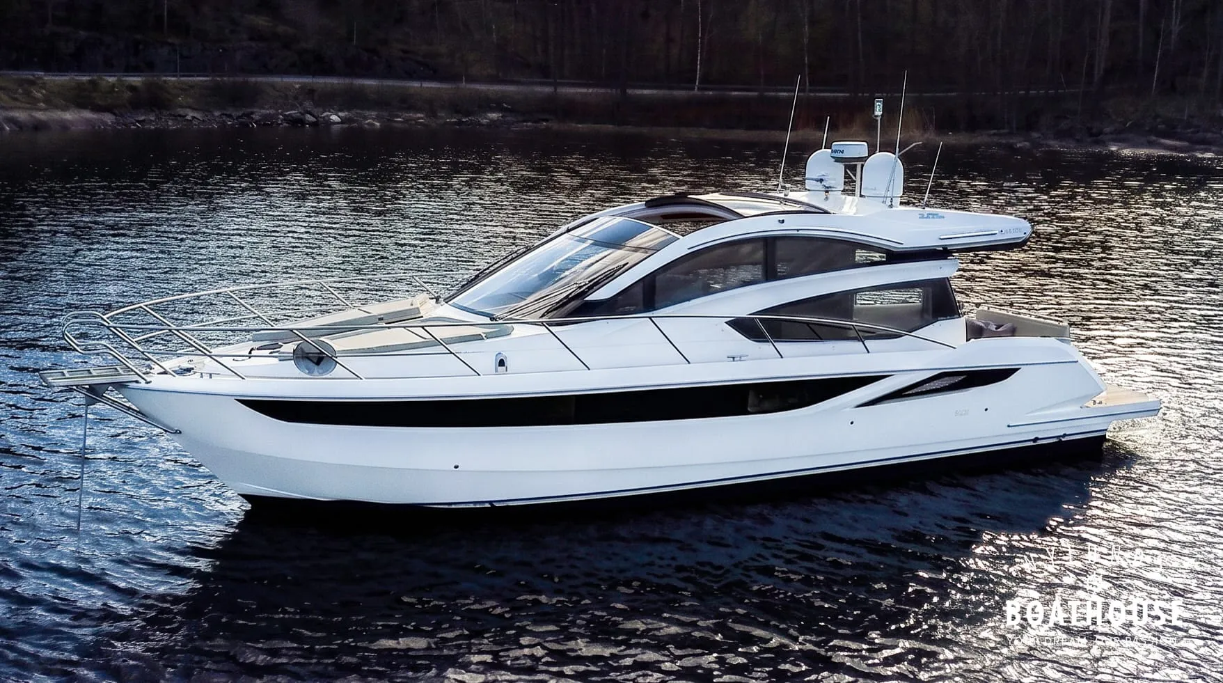 Galeon 430 HTC - Image 2