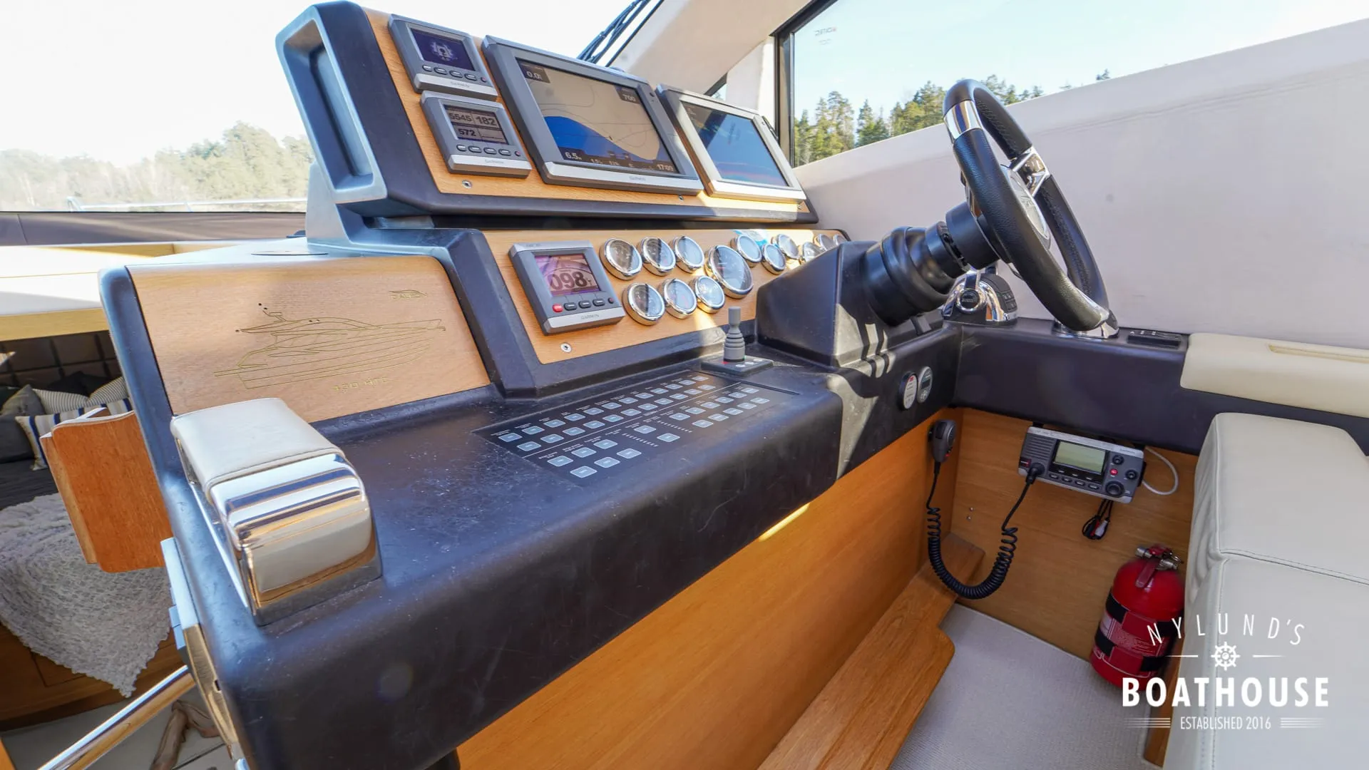 Galeon 430 HTC - Image 39