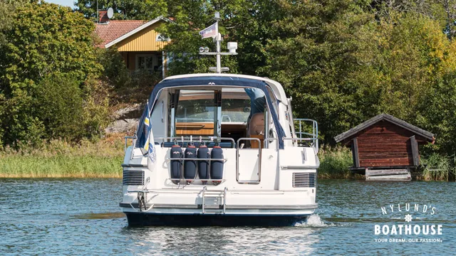Nimbus 365 Coupé — Merellä