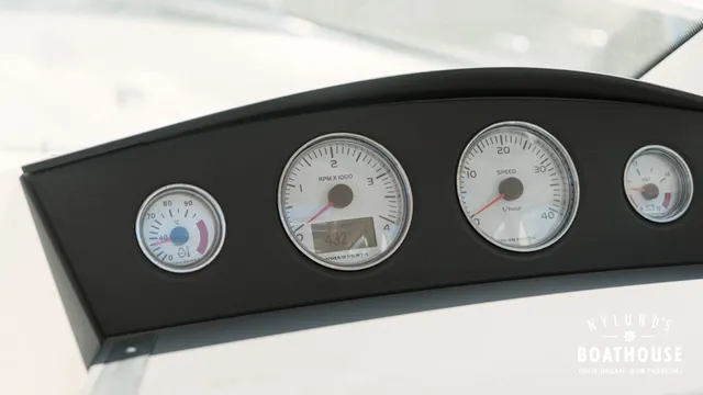 Nimbus 365 Coupé — Sisätilat