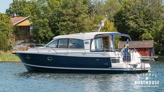 Nimbus 365 Coupé — Merellä