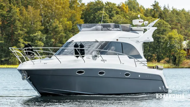 Galeon 330 Fly - Image 2
