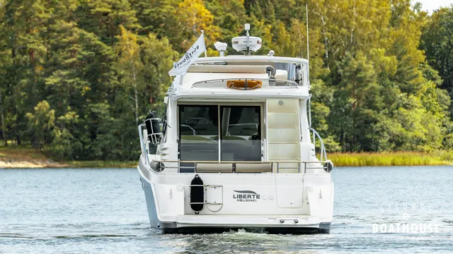 Galeon 330 Fly - Image 8