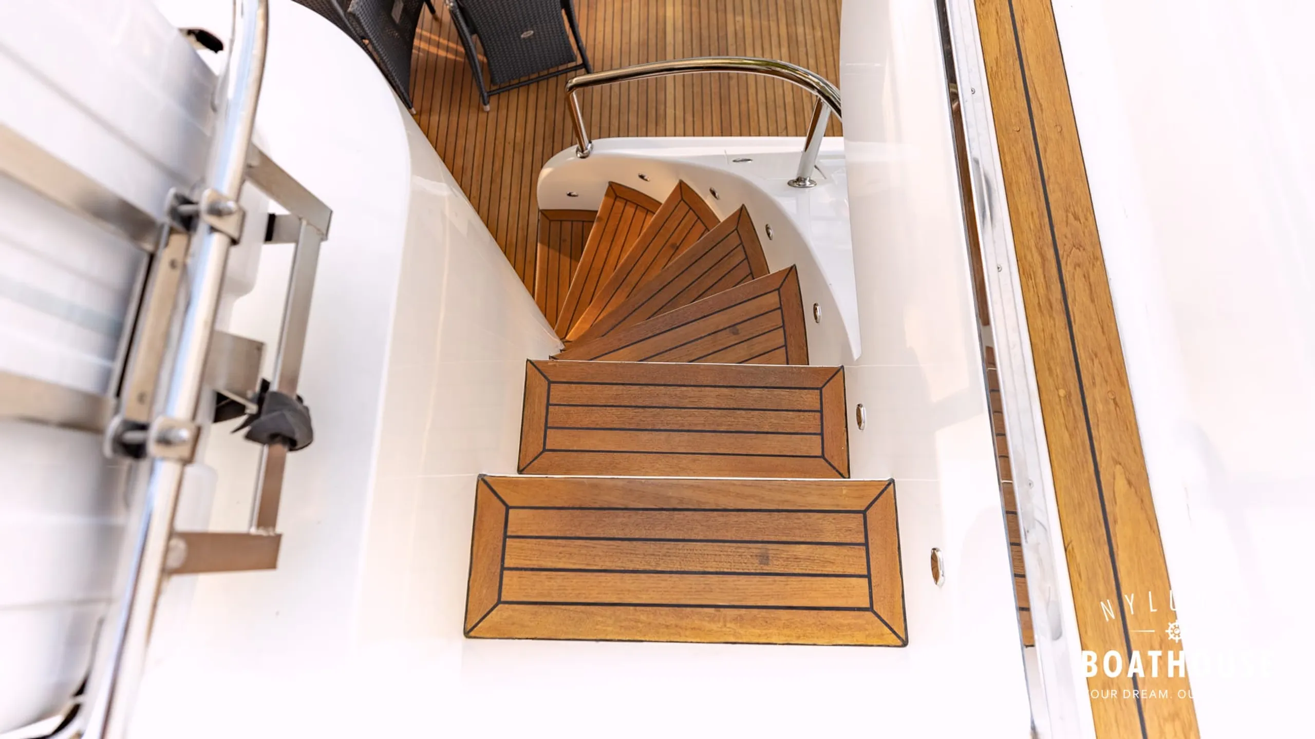 Elegance 68 - Image 67