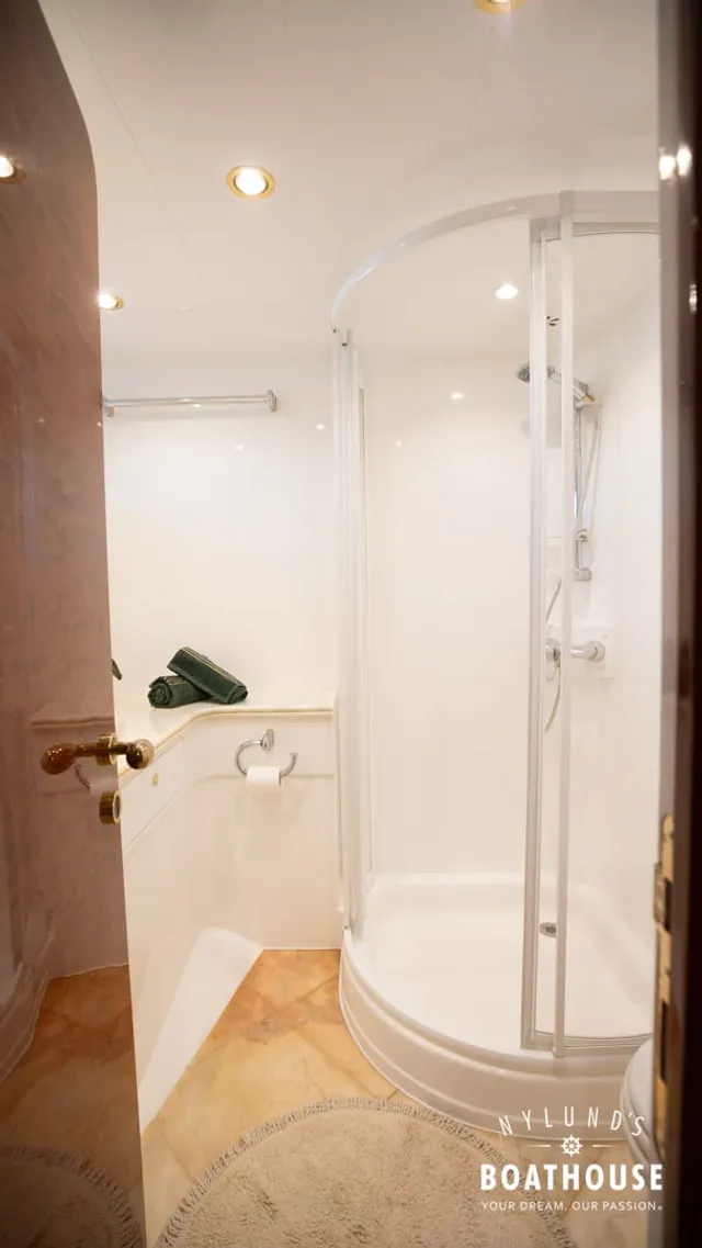 Elegance  68 - Image 120