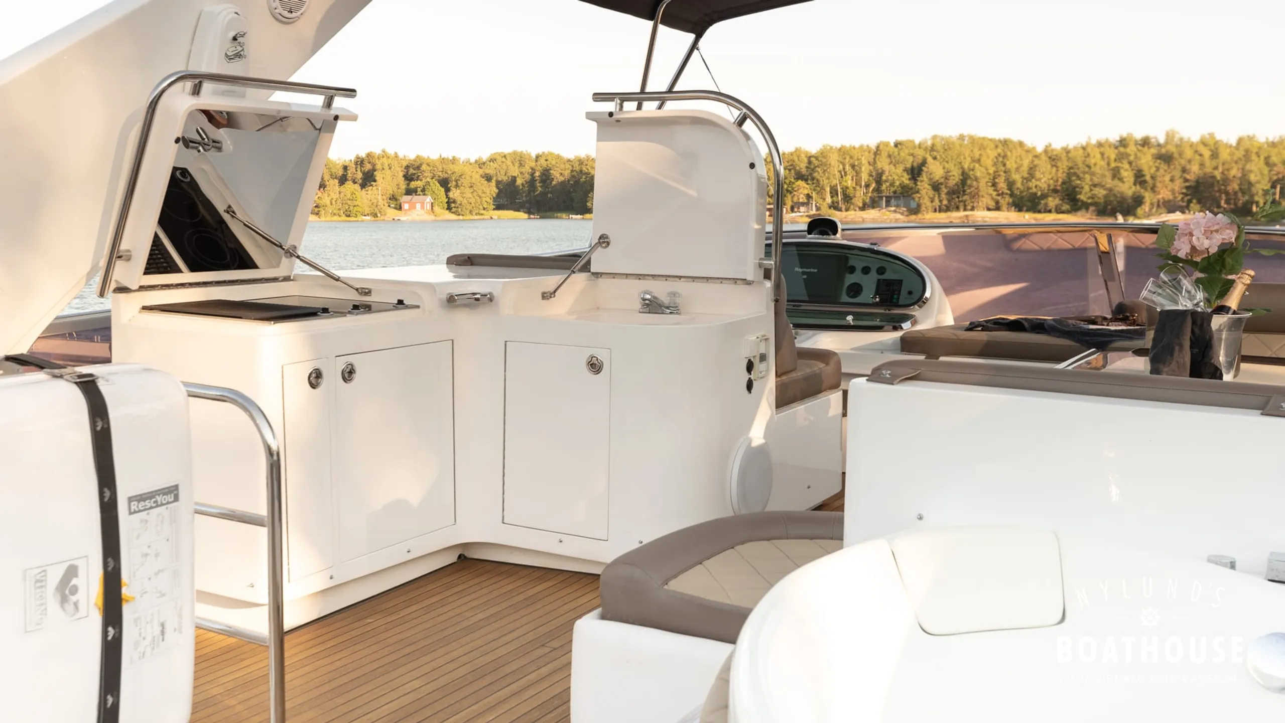 Elegance 68 - Image 20