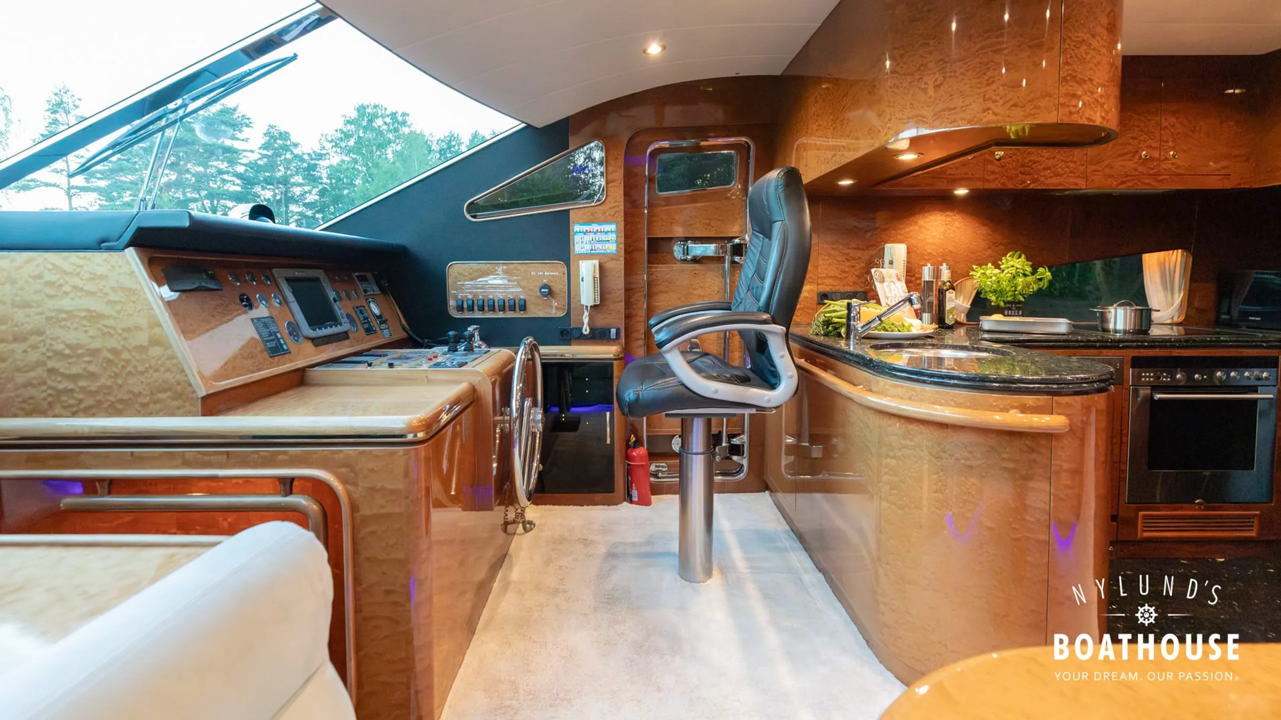 Elegance 68 - Image 183
