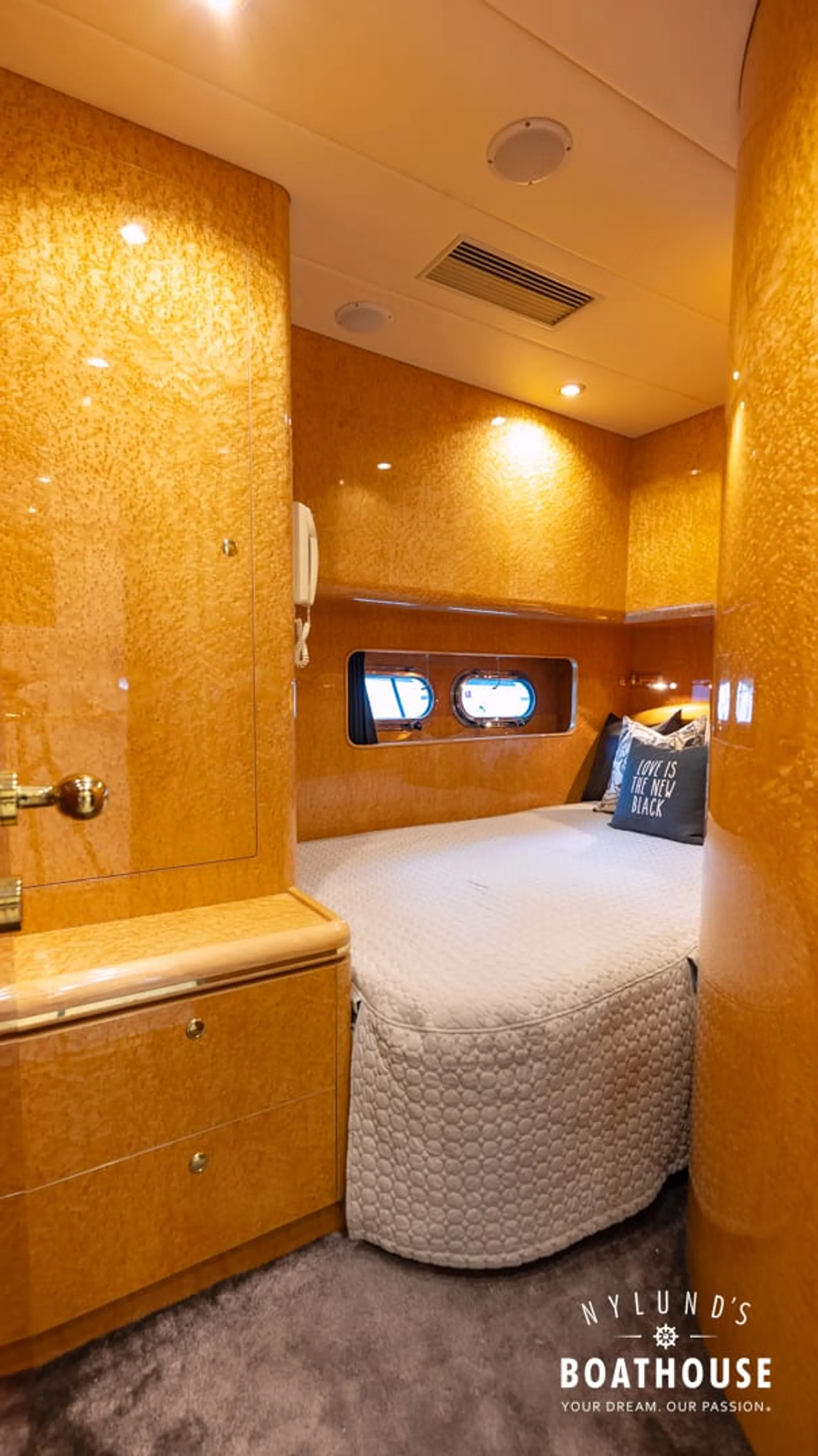 Elegance 68 - Image 149