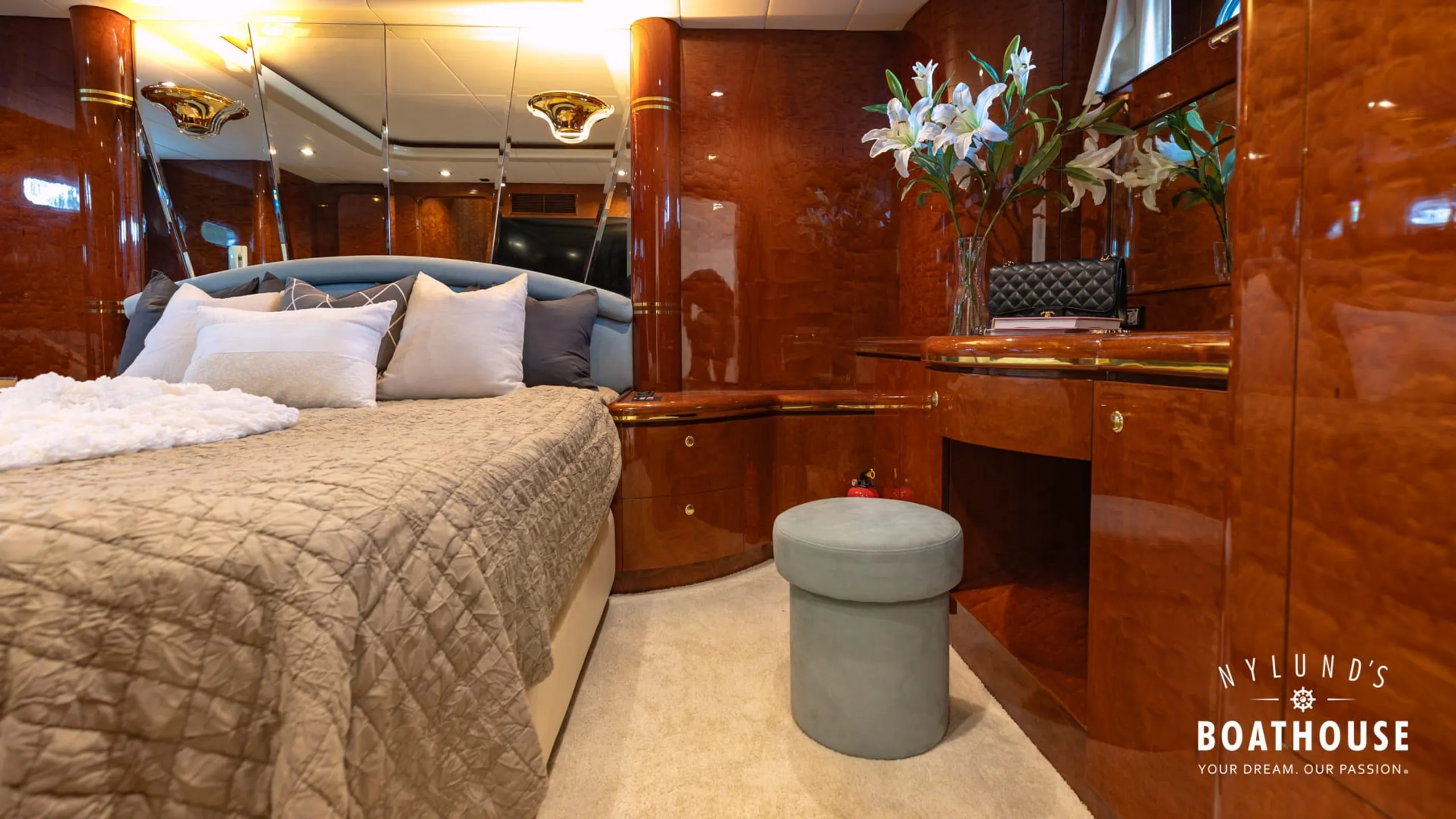 Elegance 68 - Image 111