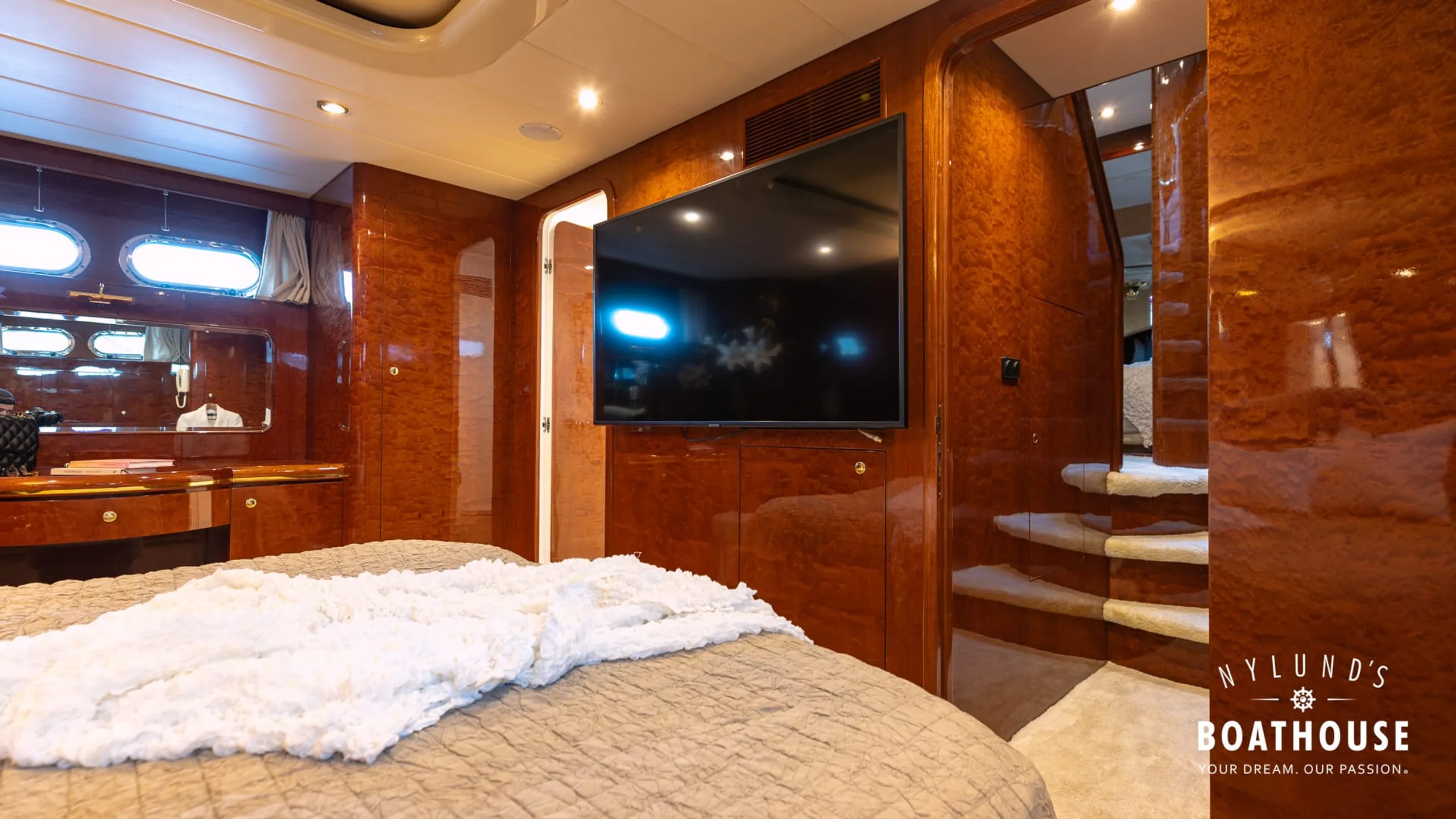 Elegance 68 - Image 107
