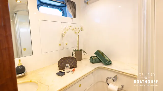 Elegance  68 - Image 122