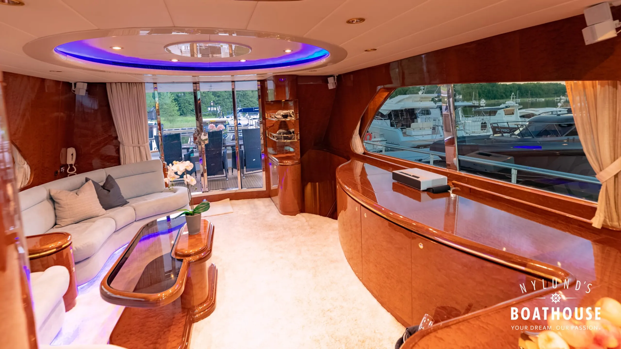 Elegance 68 - Image 170