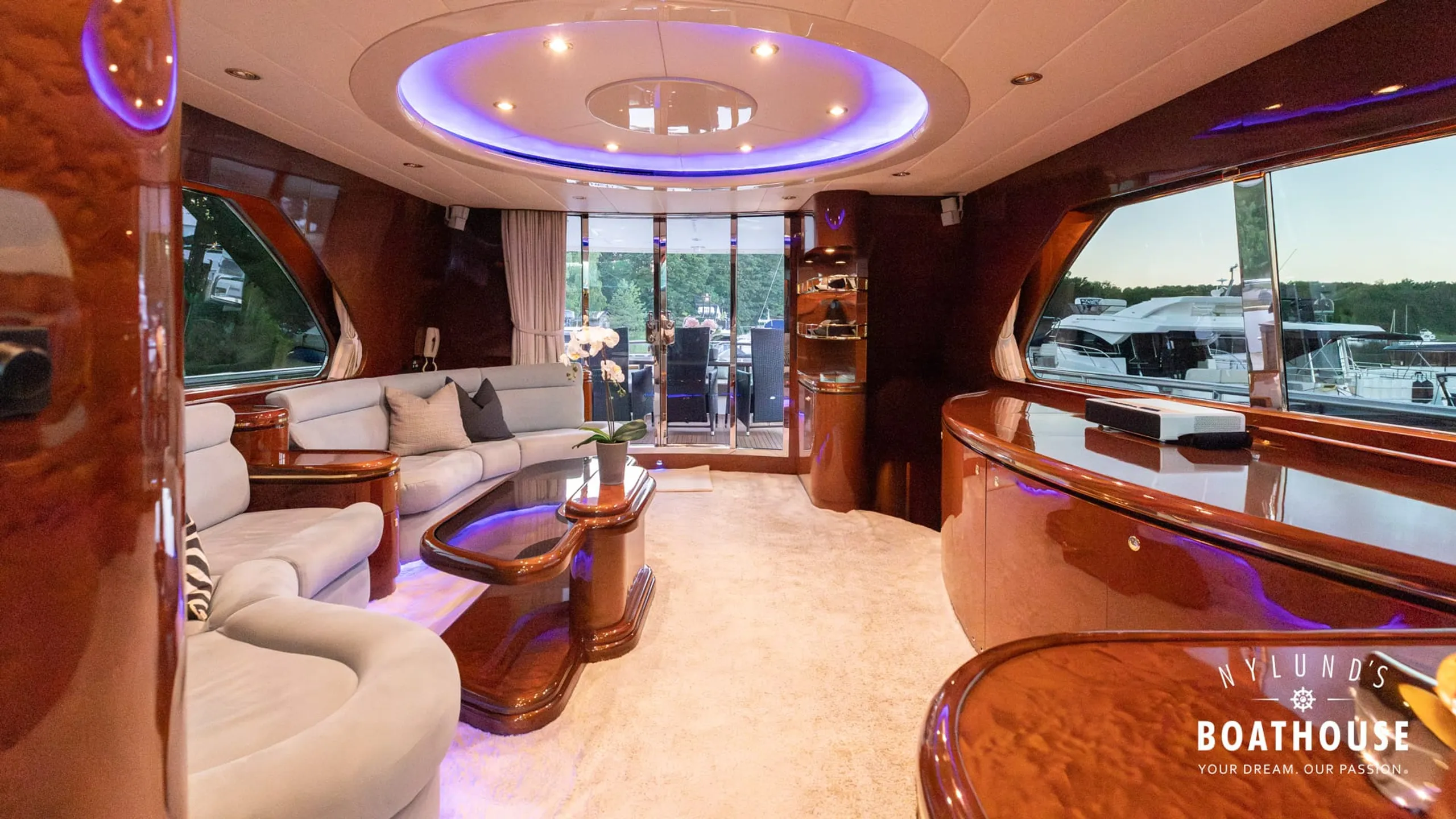 Elegance 68 - Image 171
