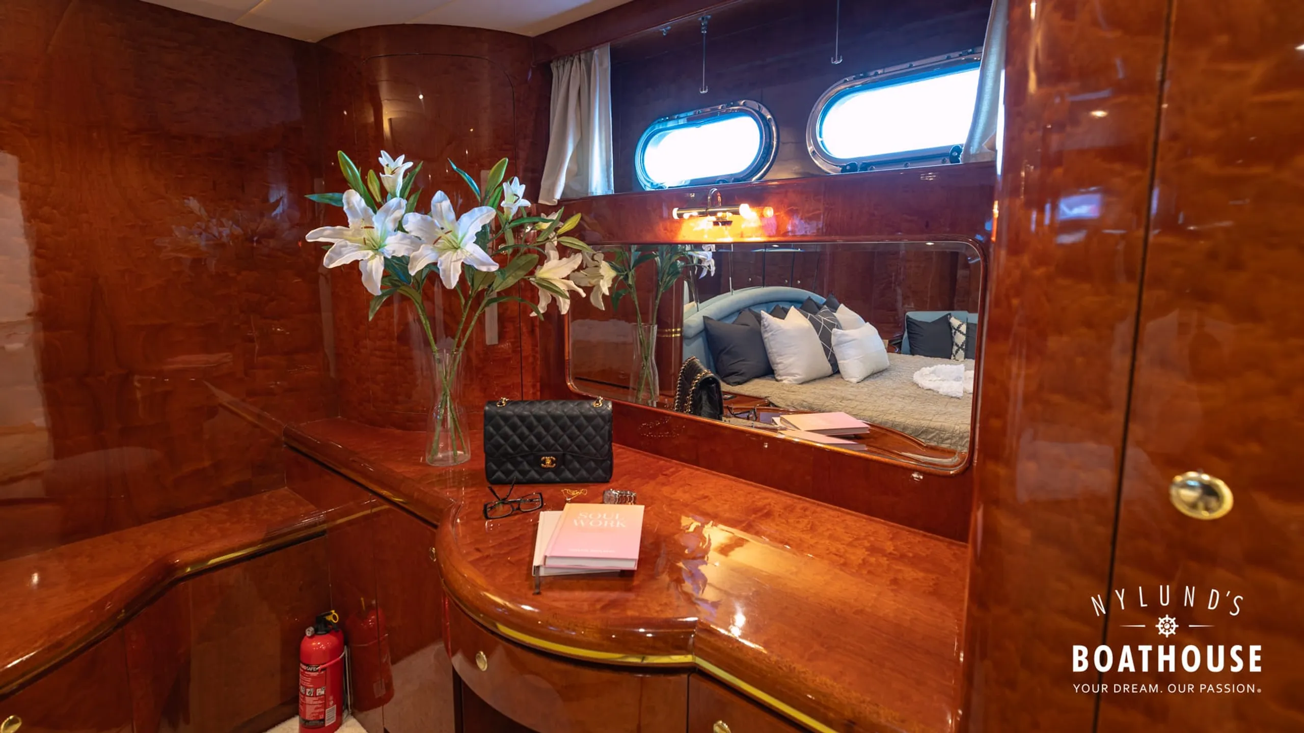 Elegance 68 - Image 119
