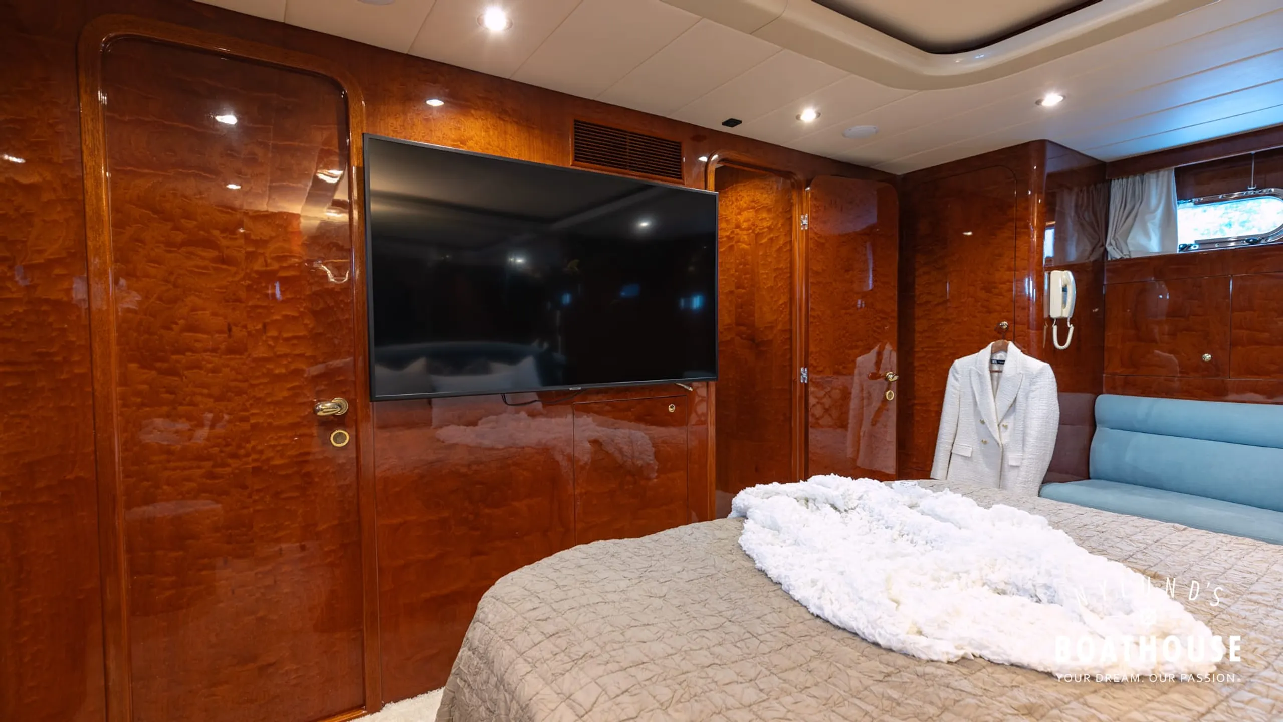 Elegance 68 - Image 138