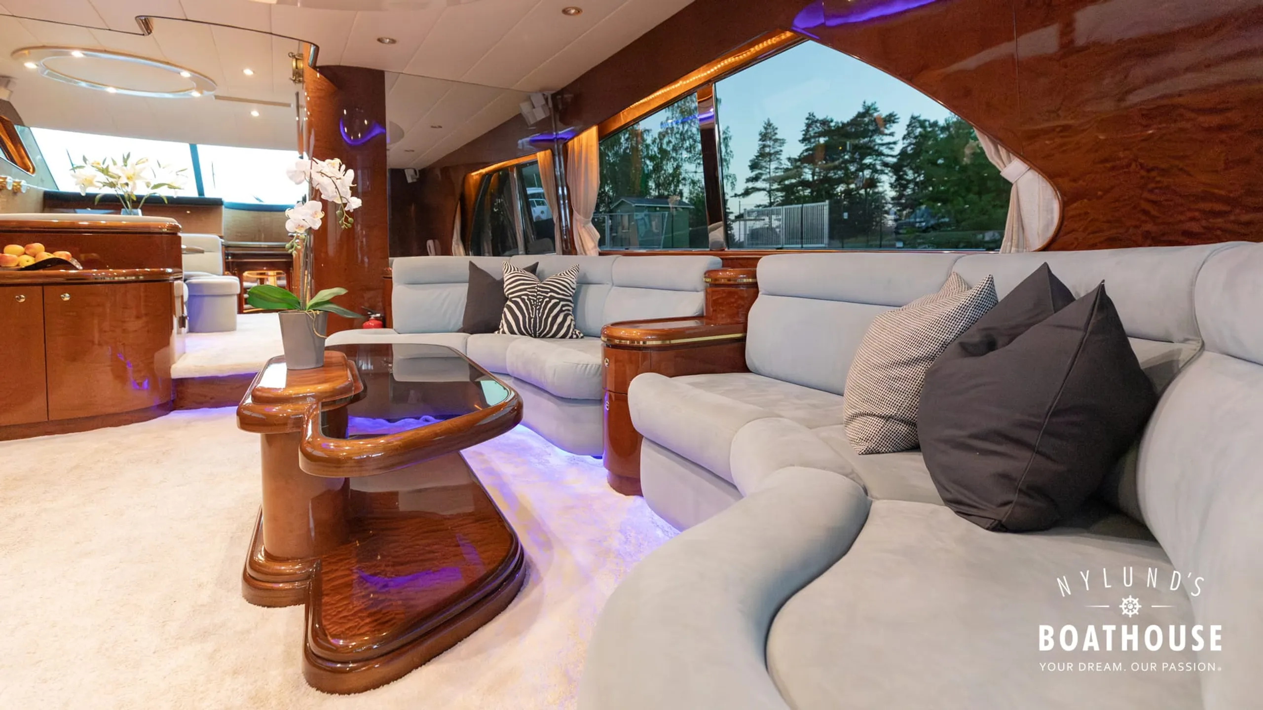 Elegance 68 - Image 203