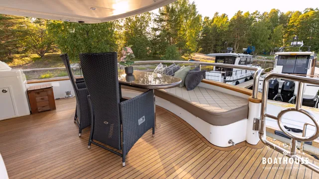 Elegance 68