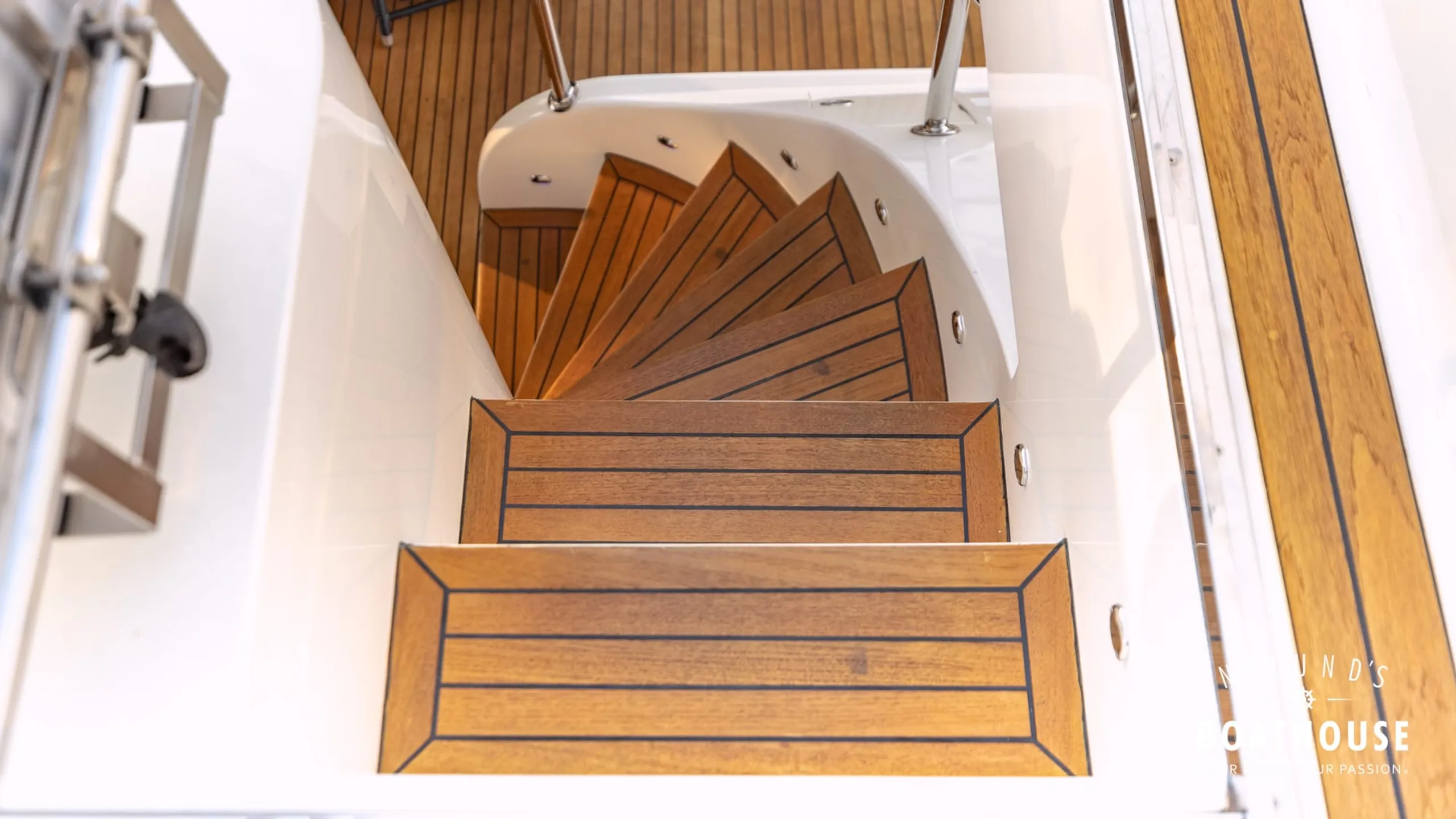 Elegance 68 - Image 66