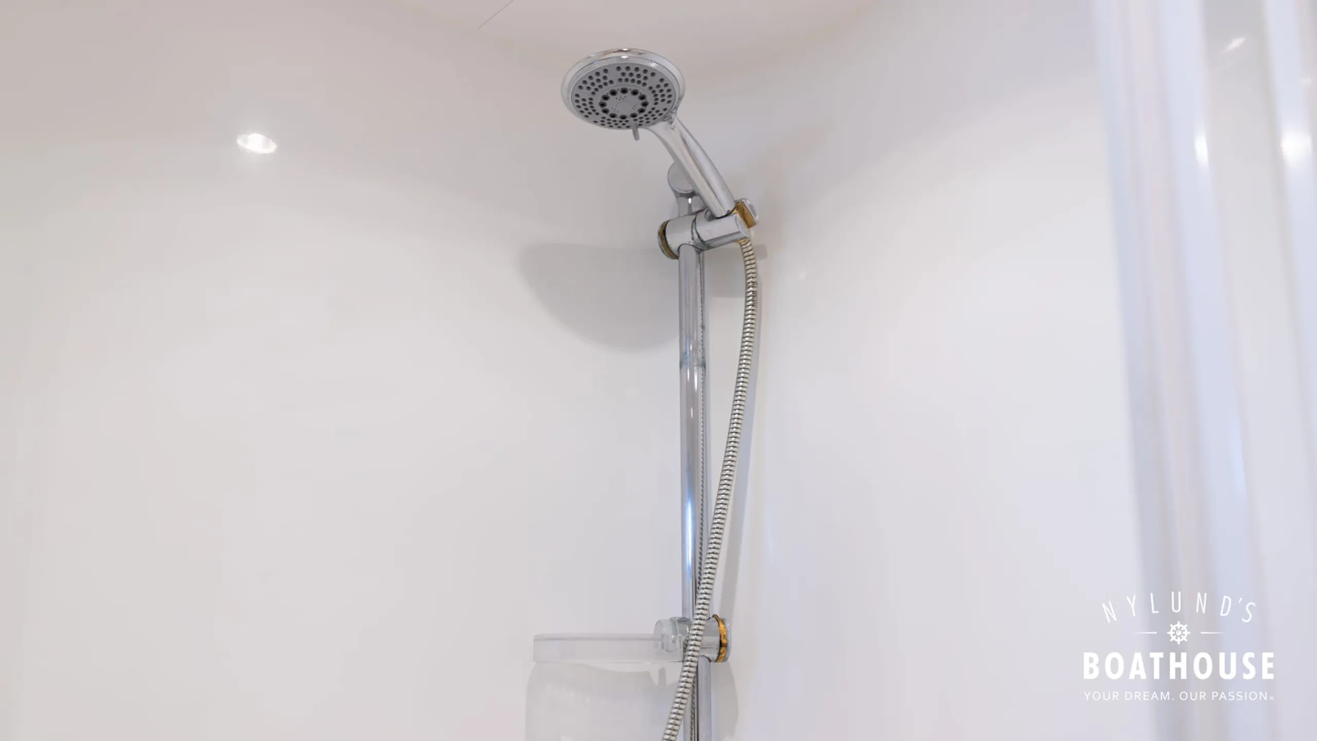 Elegance 68 - Image 128