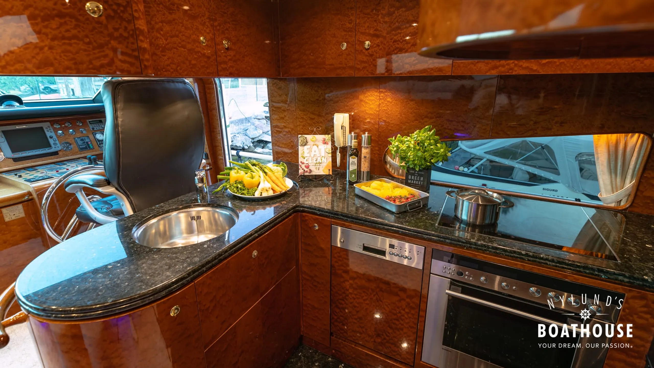 Elegance 68 - Image 161