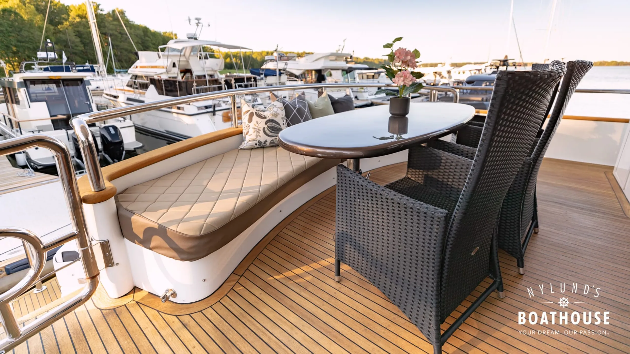 Elegance 68 - Image 71