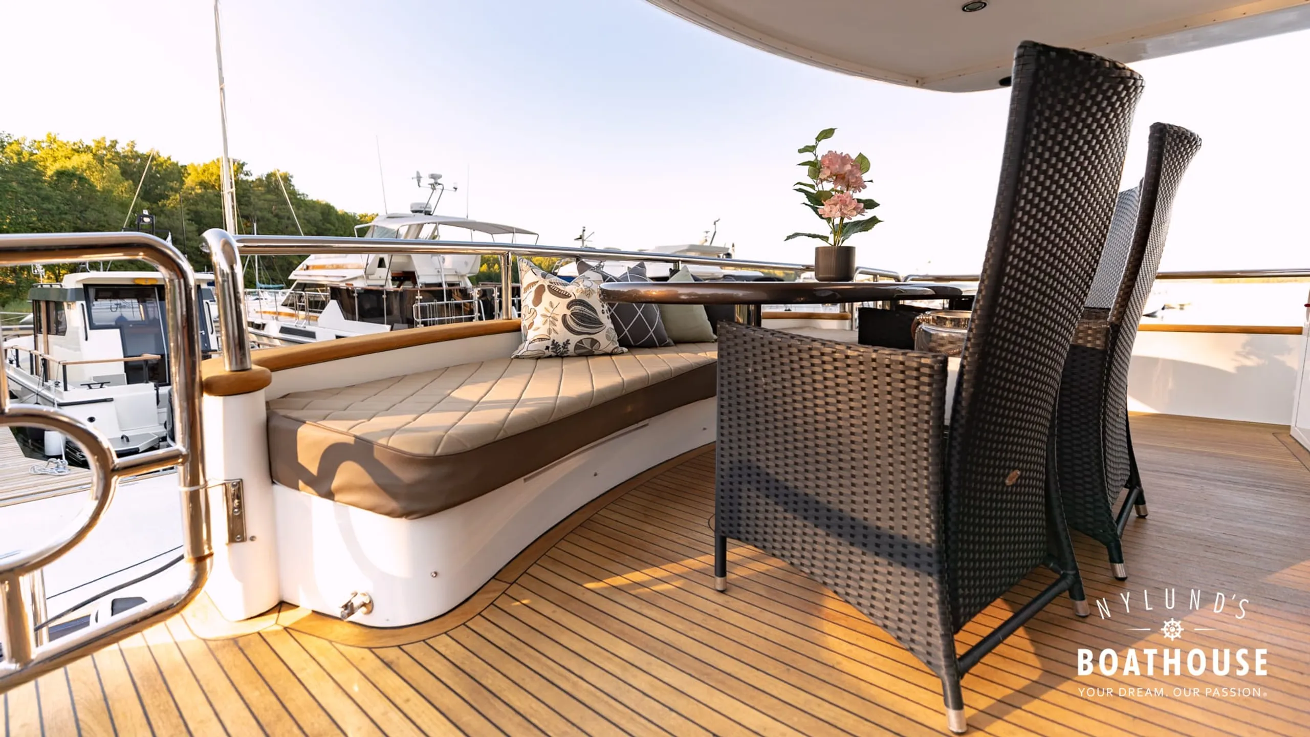 Elegance 68 - Image 78