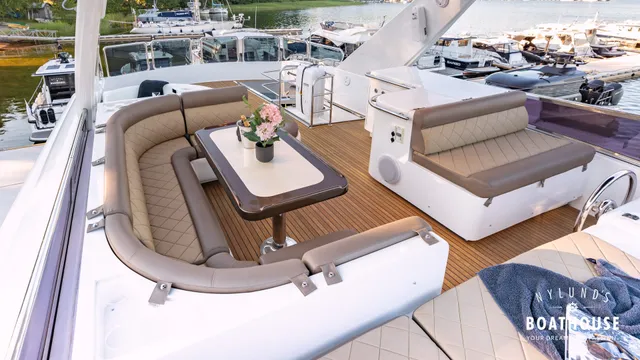 Elegance 68