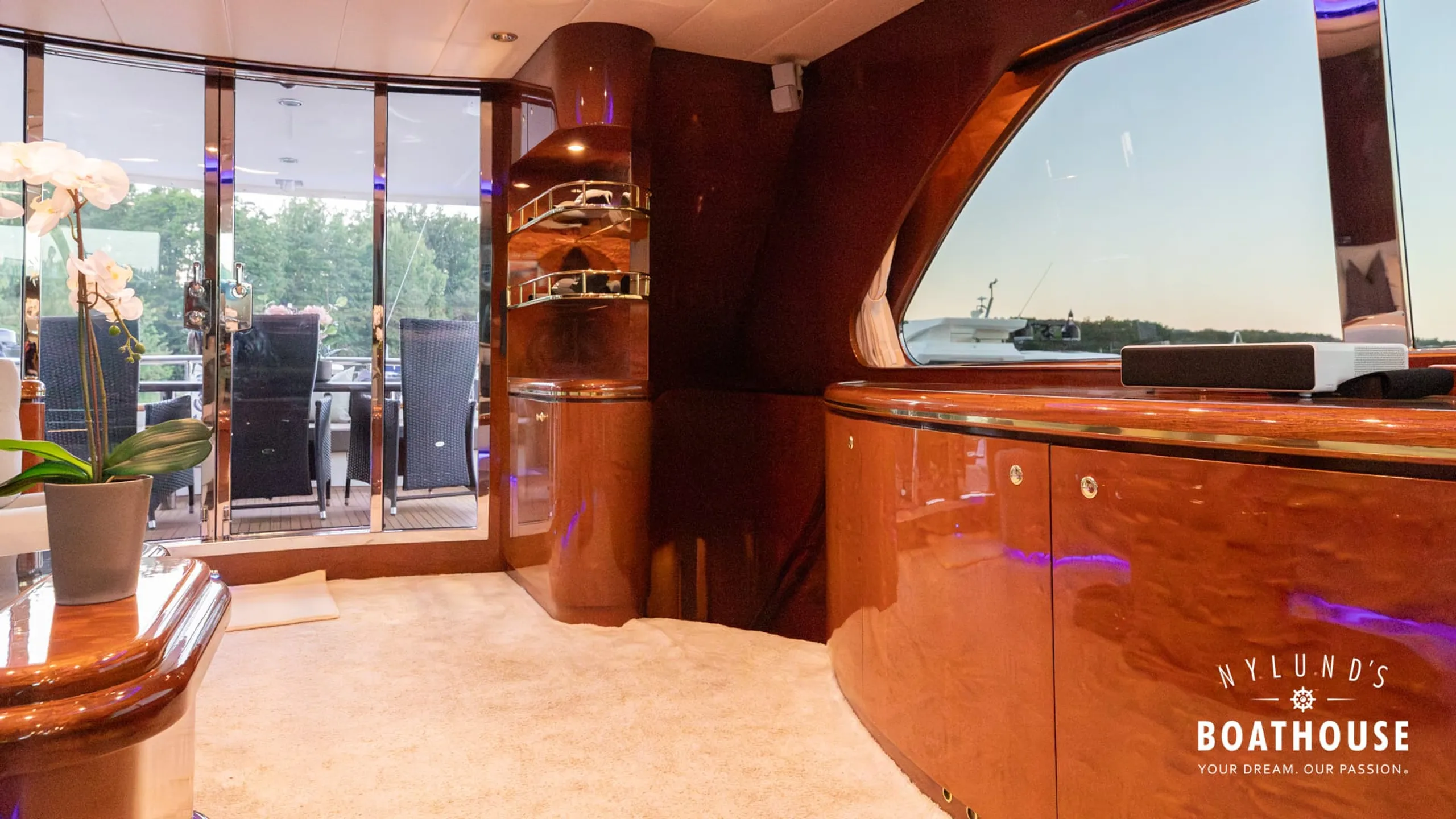 Elegance 68 - Image 176