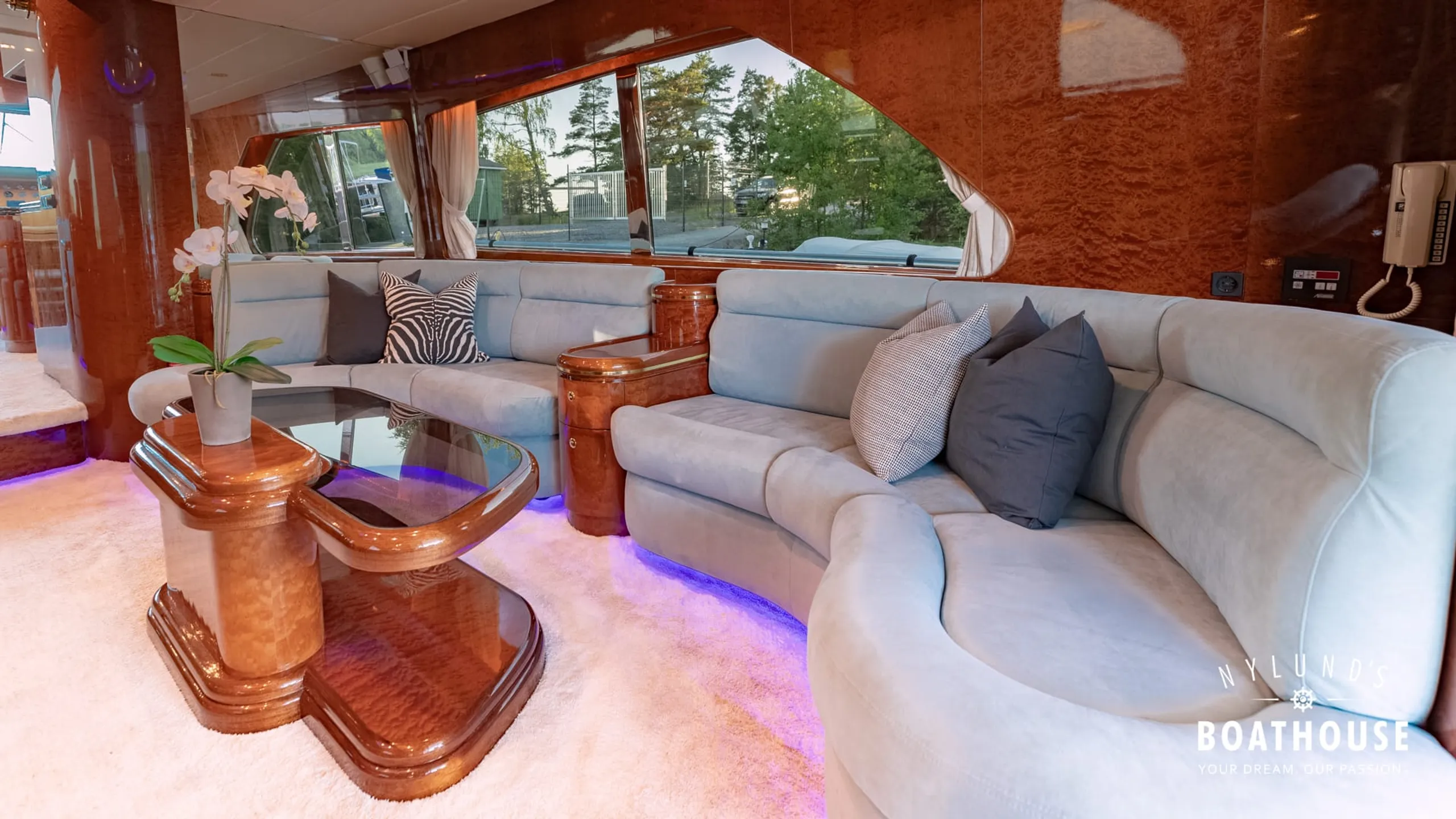Elegance 68 - Image 84