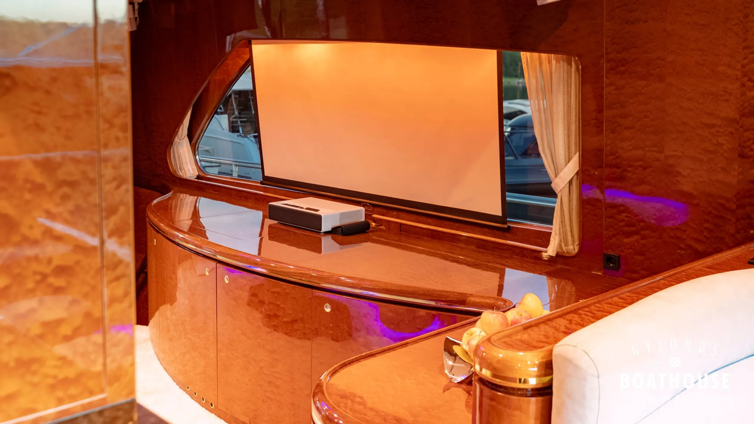 Elegance 68 - Image 166