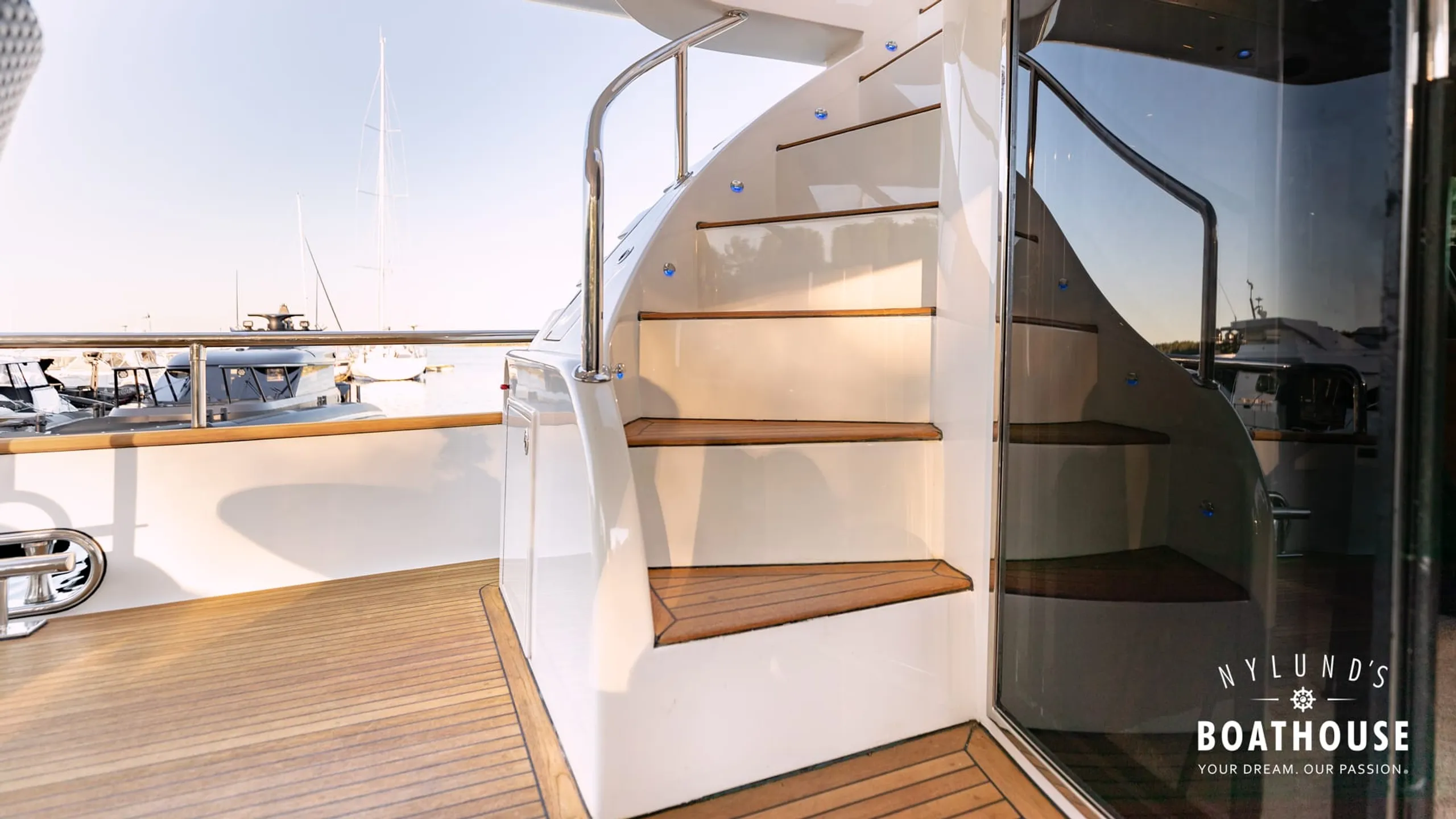 Elegance 68 - Image 73