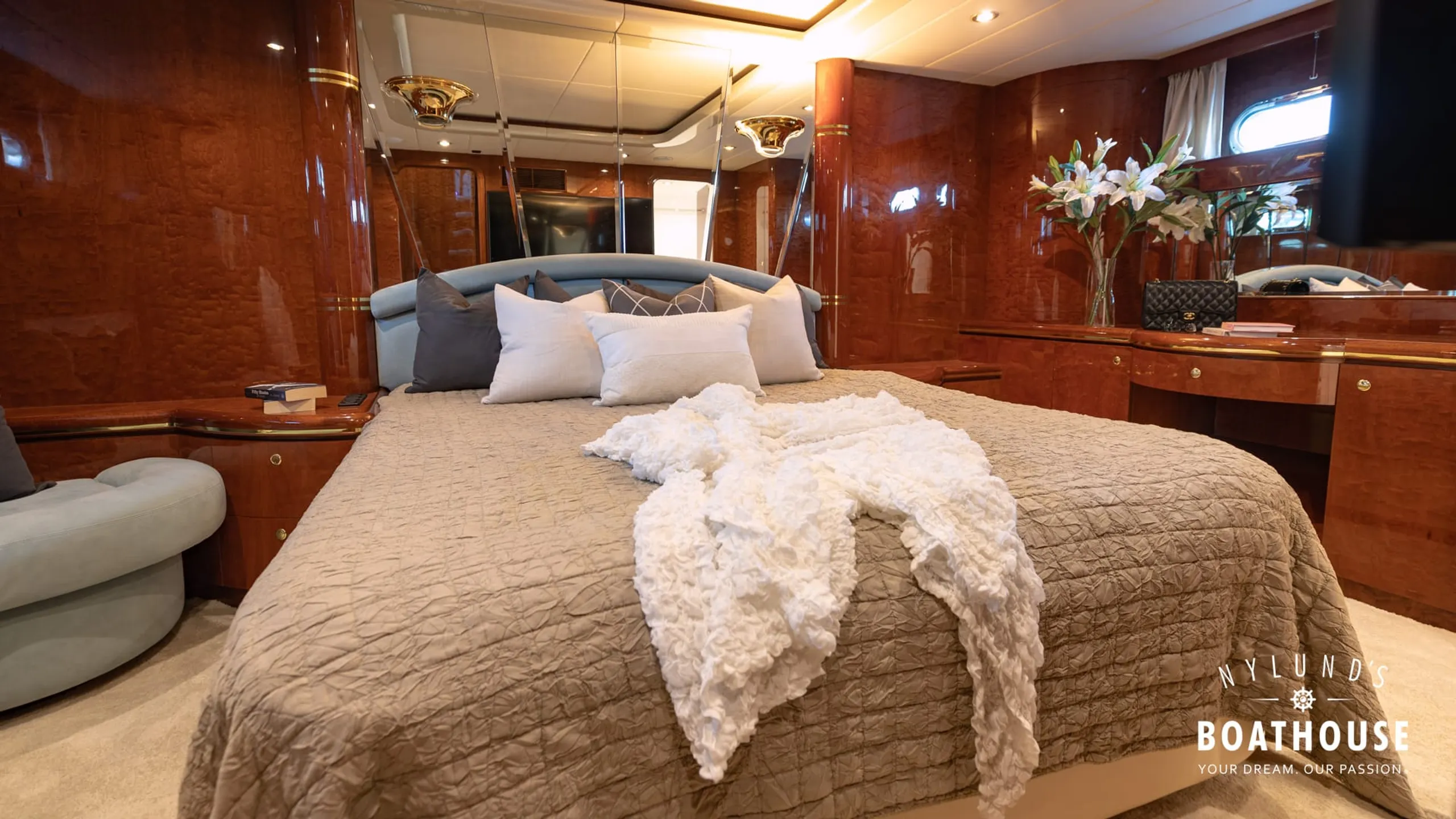Elegance 68 - Image 103
