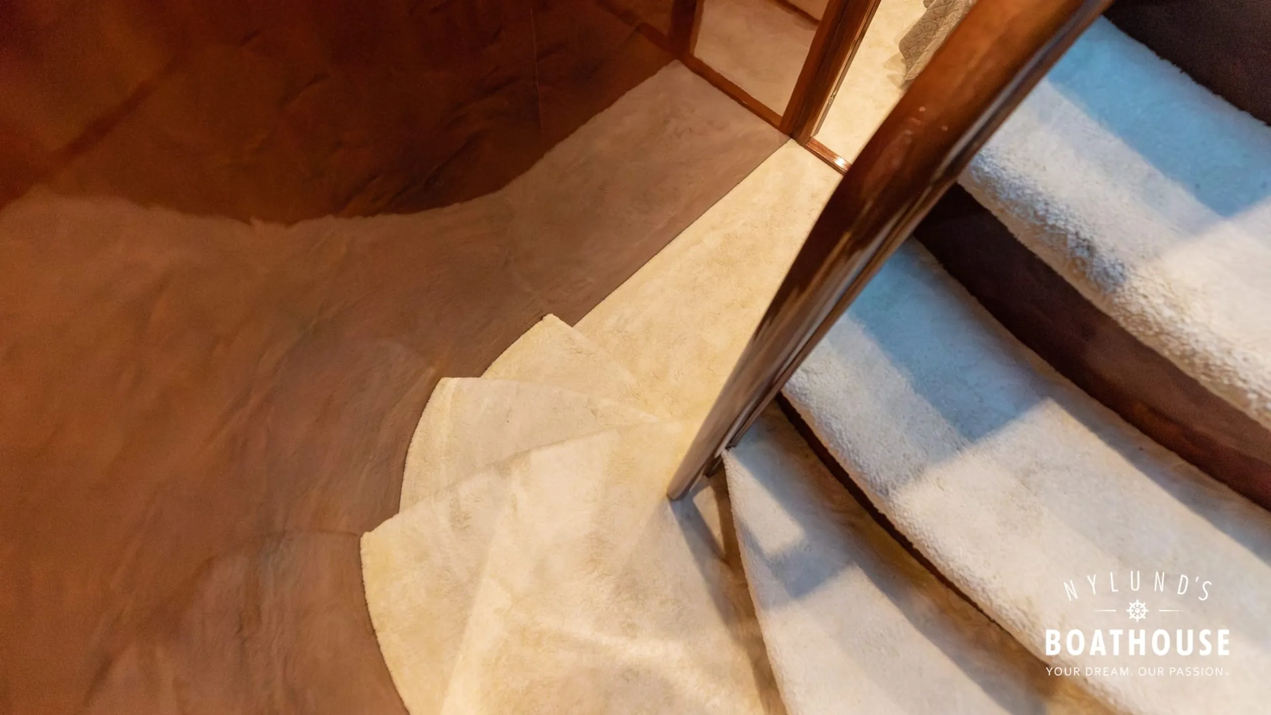 Elegance 68 - Image 208