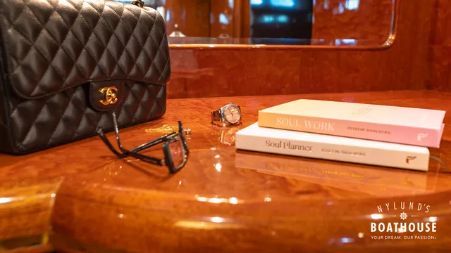 Elegance  68 - Image 114