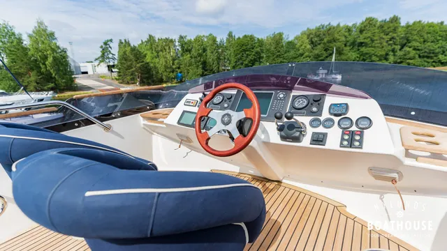 Nord West 390 Flybridge