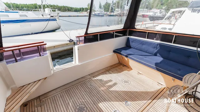 Nord West 390 Flybridge