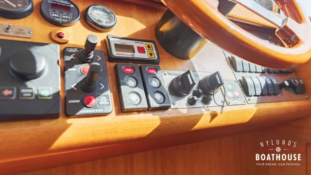 Nord West 390 Flybridge