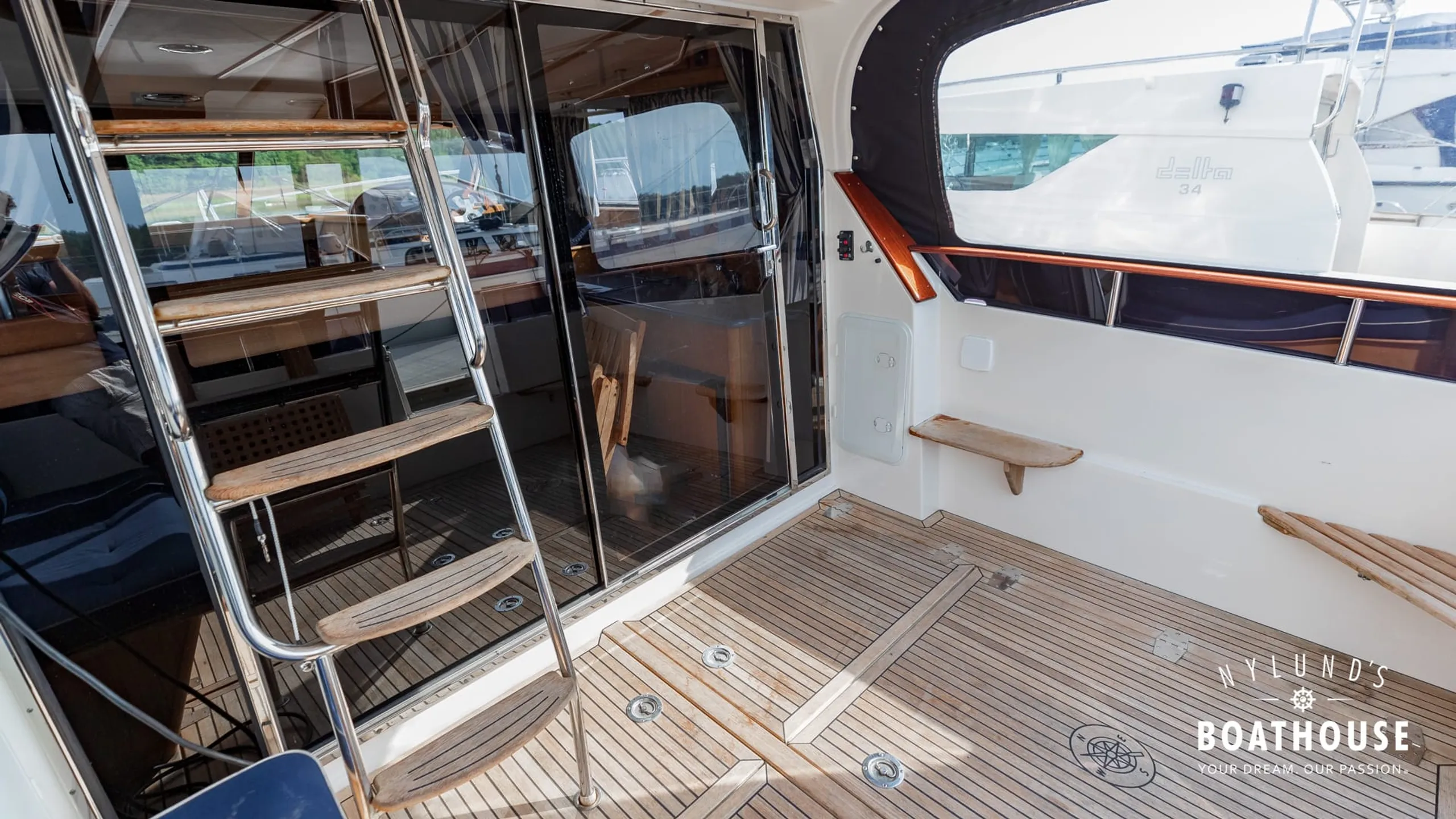 Nord West 390 Flybridge - Image 15