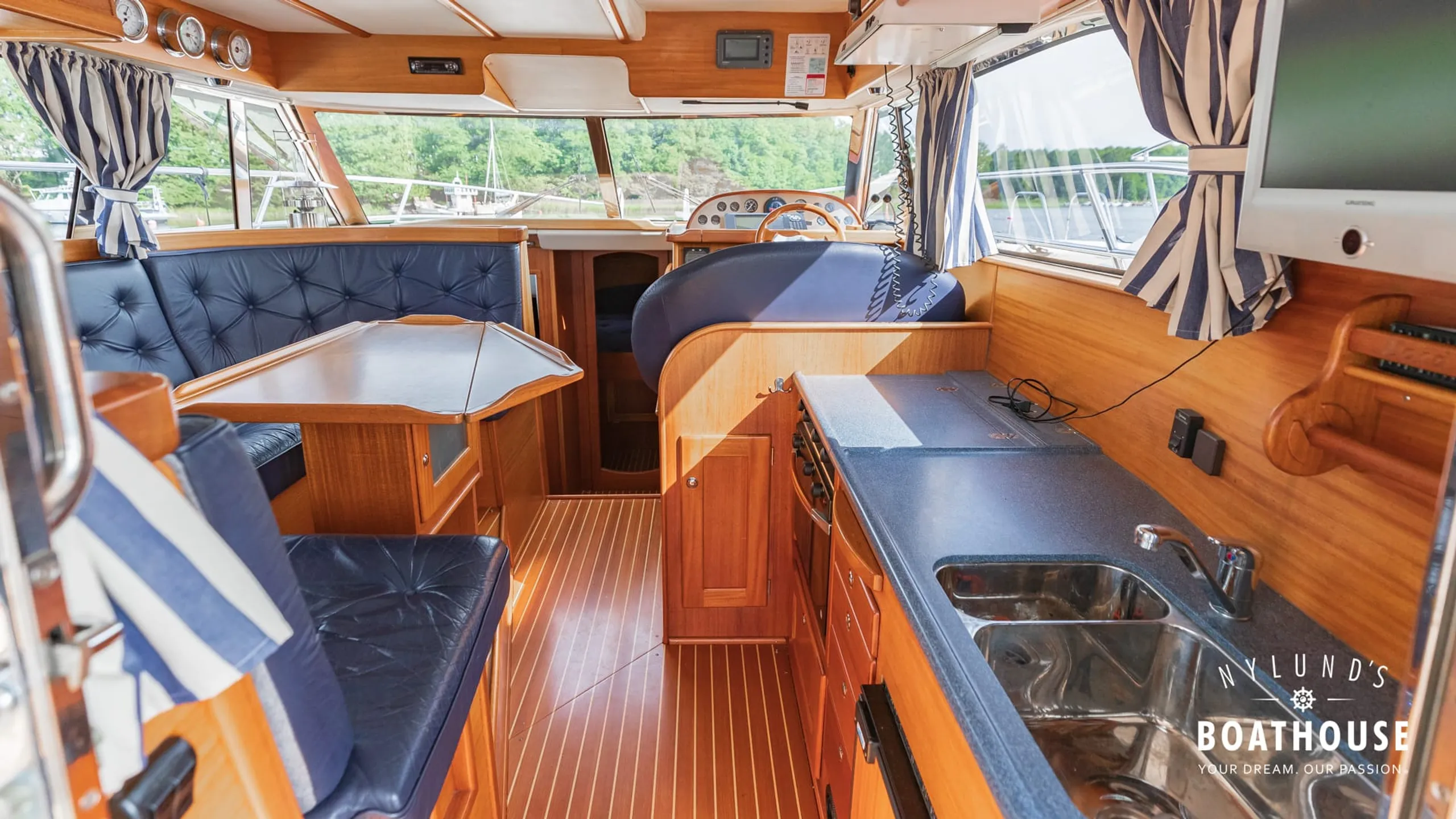 Nord West 390 Flybridge - Image 19