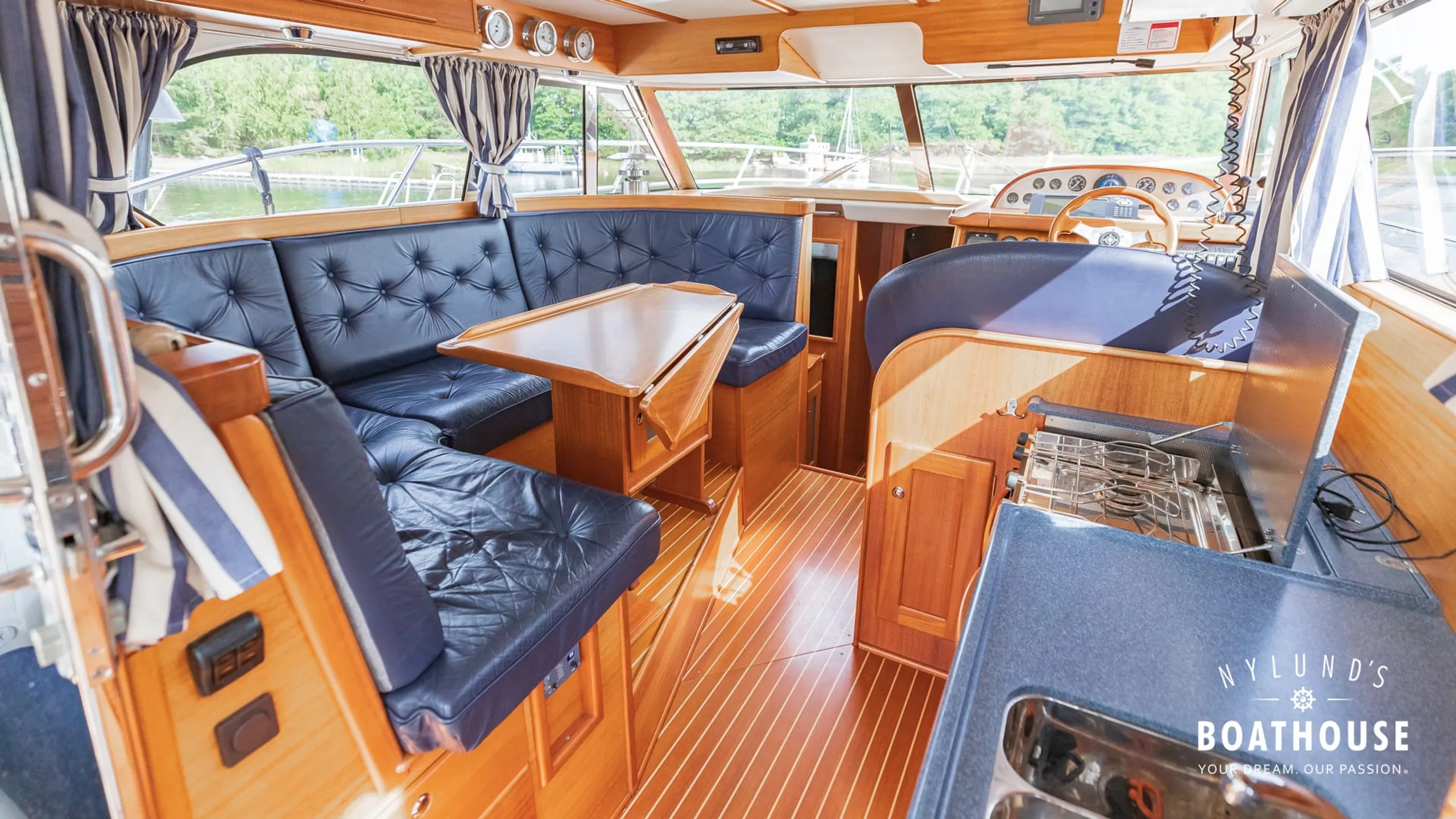 Nord West 390 Flybridge - Image 17