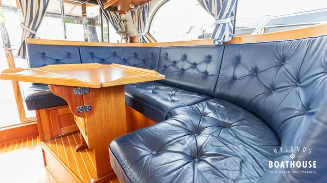 Nord West 390 Flybridge