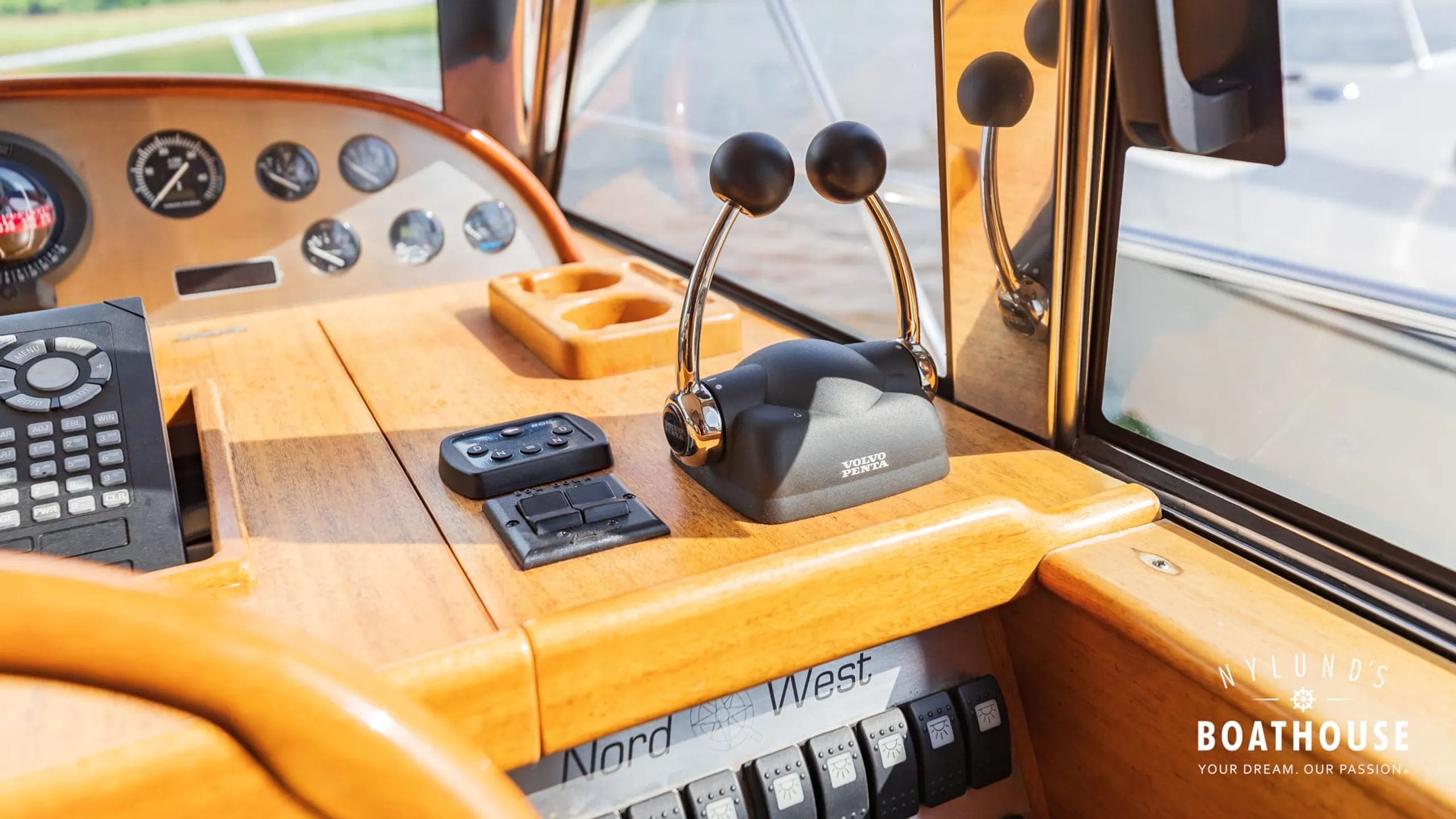 Nord West 390 Flybridge - Image 44